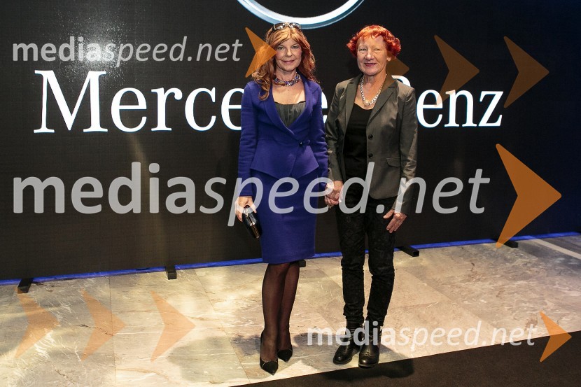  Darja Kuhar Kotnik, soustanoviteljica in podpredsednica Društva za zdravje narodaMercedes-Benz Fashion Week: Predavanje Roberta Lešnika - Mercedes Design