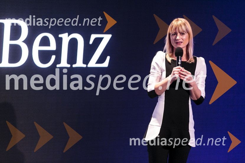  Metka  Kejžar, vodja marketinga in odnosov z javnostmi, Autocommerce d.o.o.Mercedes-Benz Fashion Week: Predavanje Roberta Lešnika - Mercedes Design