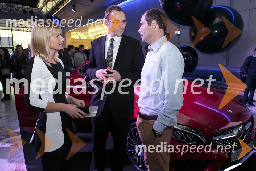  Metka  Kejžar, vodja marketinga in odnosov z javnostmi, Autocommerce d.o.o.;  Rasto Oderlap, direktor, podjetje Autocommerce d.o.o.;  Robert Lešnik, vodja zunanjega oblikovanja, Mercedes-BenzMercedes-Benz Fashion Week: Predavanje Roberta Lešnika - Mercedes Design
