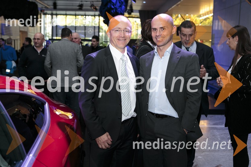  ... ;  Andrej Bergant, direktor prodaje, Autocommerce d.o.o.Mercedes-Benz Fashion Week: Predavanje Roberta Lešnika - Mercedes Design