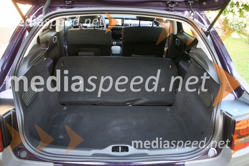 Citroën C4 Cactus Shine 1.6 BlueHDi, zadnja klop ni deljiva Citroën C4 Cactus Shine 1.6 BlueHDi, mediaspeed test