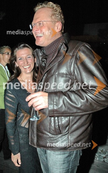 Betka Šuhel, voditeljica na Radiu Hit in Janez Škrabec, direktor podjetja Riko d.o.o. in mož Sonje ŠkrabecObletnica studia Sunny in praznovanje rojstnega dne Sonje Škrabec