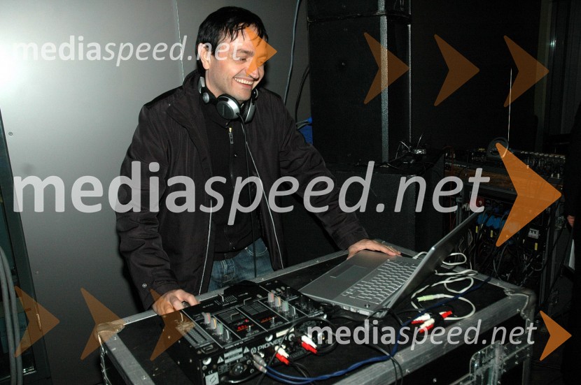 DJ PeroObletnica studia Sunny in praznovanje rojstnega dne Sonje Škrabec