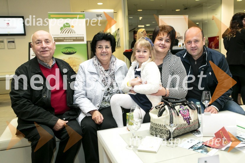  Lojze Cvetko;  Slavica Brunec;  Klara Brunec;  Mateja Brunec;  Beno Brunec1. Salon štajerskih mladih vin, PUBEC 2015