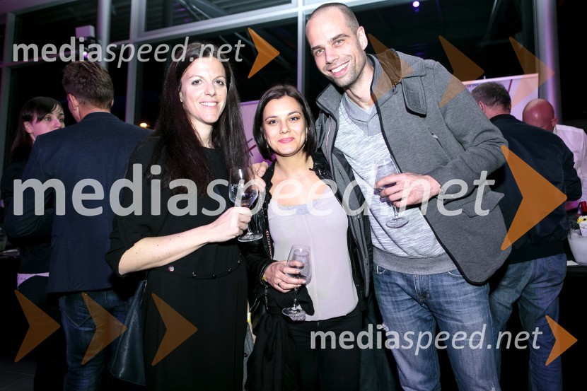  Petra Veltruski, odvetnica;  Tina  Haložan;  Mitja Sagaj, novinar, Večer1. Salon štajerskih mladih vin, PUBEC 2015