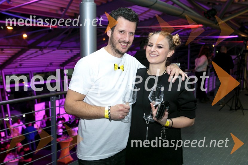  Tomas  Rožman, Frizerski studio Tomas;  Petra  Tomažič   1. Salon štajerskih mladih vin, PUBEC 2015