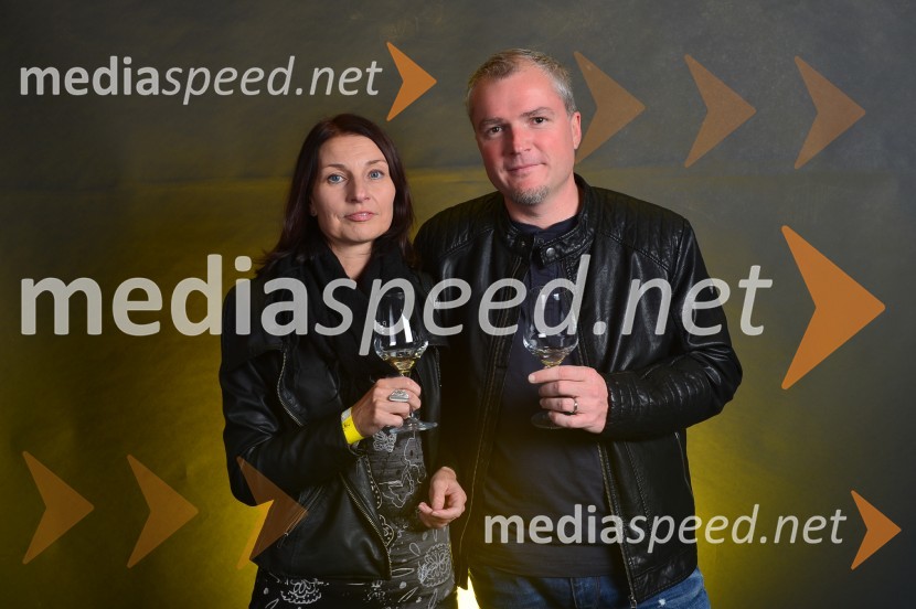  Mojca  Harc Novak;  Robert Novak, skupina Mi21. Salon štajerskih mladih vin, PUBEC 2015