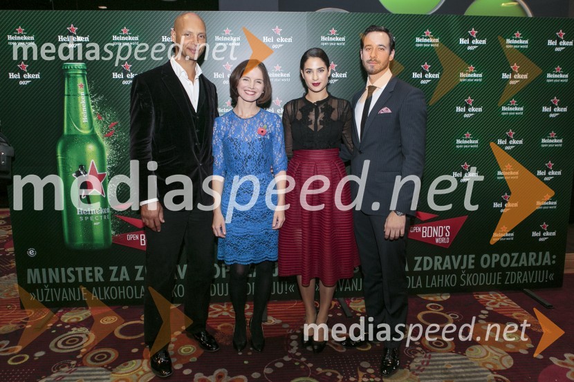  Peter Savizon;  Sophie Honey, veleposlanica Združenega kraljestva Velika Britanija in Severna Irska v Republiki Sloveniji;  Saša Pavlin Stošić, igralka;  Miha Rodman, igralecSvečana premiera Spectre v Cineplexxu Kranj