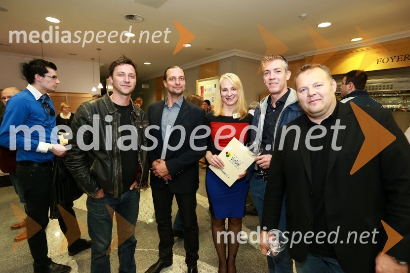 Pubeci na salonu VinDel 2015