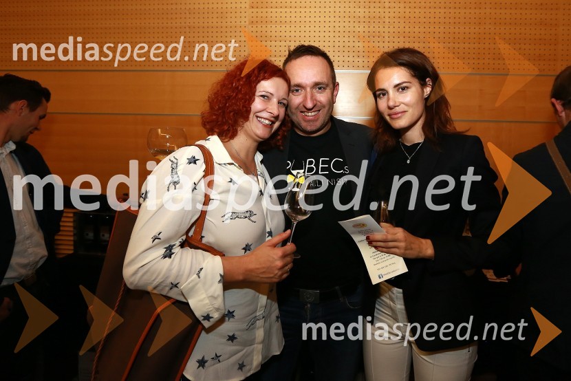  Mateja  Štabuc, Lovenjakov dvor;  Borut  Cvetko, kreativni direktor Mediaspeed;  Sandra Pavlinjek, Lovenjakov DvorPubeci na salonu VinDel 2015