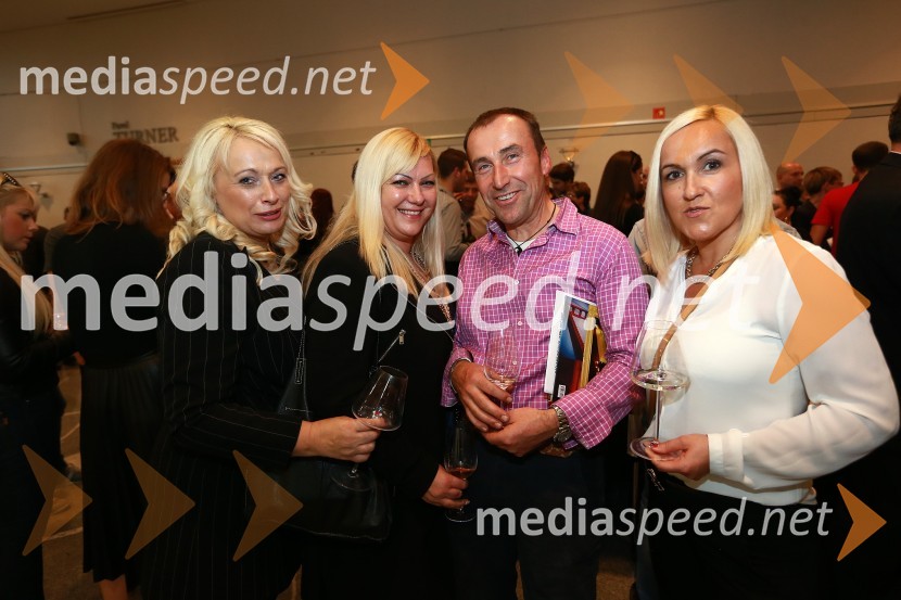 Pubeci na salonu VinDel 2015