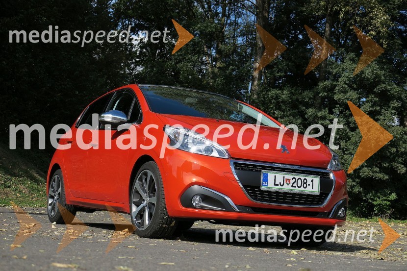 Peugeot 208 Allure 1.2 PureTech 110 Stop&StartPeugeot 208 Allure 1.2 PureTech 110 Stop&Start, mediaspeed test