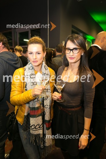  Selma  Žrt  ;  Amela  ŽrtSvečana premiera Spectre v Cineplexxu Kranj