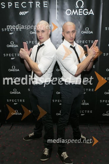  Filip Kržišnik, F&B Acrobatics;  Blaž Slanič, F&B AcrobaticsSvečana premiera Spectre v Cineplexxu Kranj