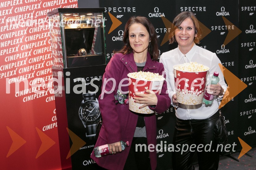  Mateja Dežman, novinarka;  ... Svečana premiera Spectre v Cineplexxu Kranj