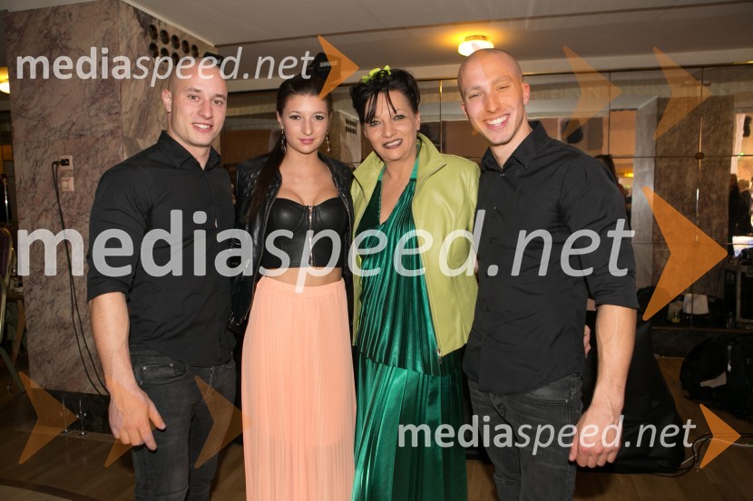  Blaž Slanič, F&B Acrobatics;  Vanja Vidic;  Andreja Vidic, plisiranje tkanin;  Filip Kržišnik, F&B AcrobaticsFemme Fatale 2015 je Nuška Drašček