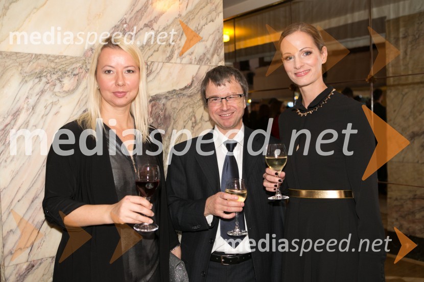  Mišela  Firšt Vučenović, Kozmetika Afrodita;  Aleš  Černigoj,  vodja oglasnega trženja Media24;  Mateja Špiranec, odgovorna urednica revije FatalnaFemme Fatale 2015 je Nuška Drašček