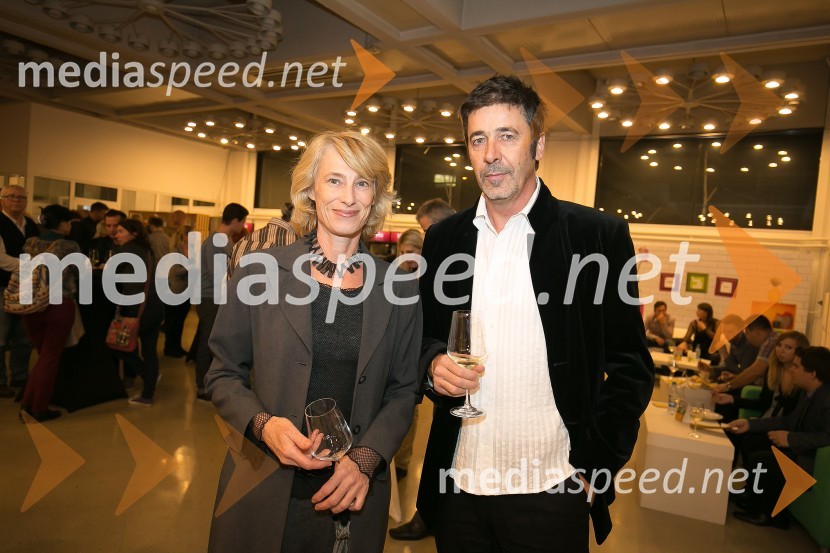  Matea Panter, oblikovalka;  Franci Kek, slovenski režiser, producent, igralec, politik ter košarkarMartinovanje z vinsko kletjo P&F Jeruzalem