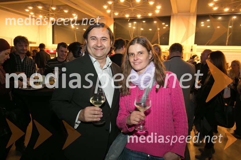  Milan Stojičević,  www.thethirdwine.com;  Staša Cafuta Trček, novinarka www.thethirdwine.comMartinovanje z vinsko kletjo P&F Jeruzalem