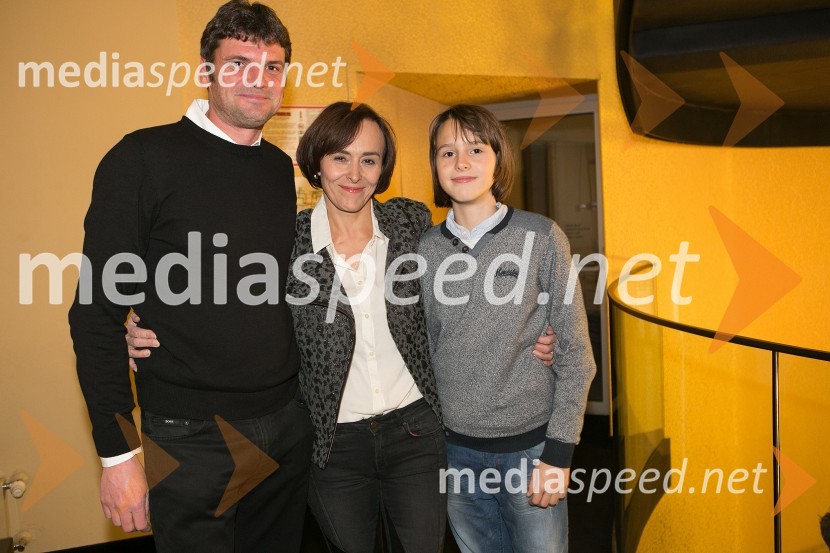  ... ;  Mirjam Korbar, igralka;  ... Samorastniki, premiera predstave MGL