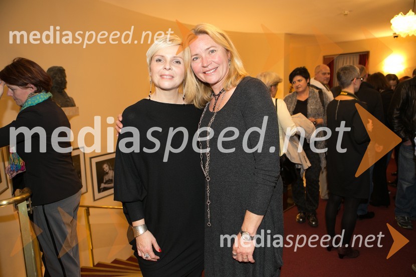  Vesna  Jevnikar, igralka;  Vesna  Slapar, igralkaMali nočni kvartet, premiera PGK