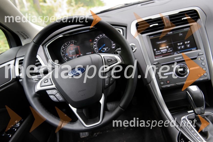 Ford Mondeo Karavan 2.0 TDCi Powershift Titanium, notranjostFord Mondeo Karavan 2.0 TDCi Powershift Titanium, mediaspeed test