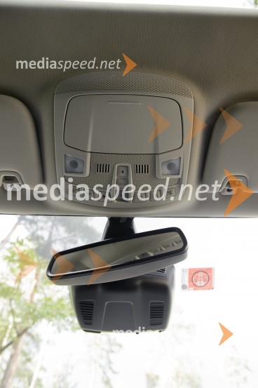 Ford Mondeo Karavan 2.0 TDCi Powershift Titanium, osvetlitev in električno krmiljenje panoramskega oknaFord Mondeo Karavan 2.0 TDCi Powershift Titanium, mediaspeed test