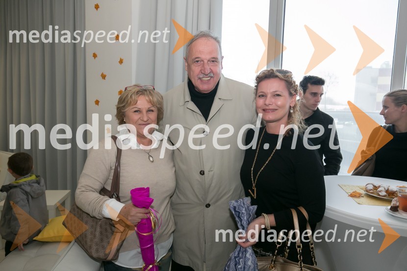  ... ; prof. Tomaž Habe, skladatelj, dirigent;  ... Žarki za srce, predstavitev nove plošče Katrinas