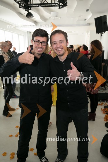  Andrej  Hočevar, glasbenik;  David   Slatinek, glasbenikŽarki za srce, predstavitev nove plošče Katrinas