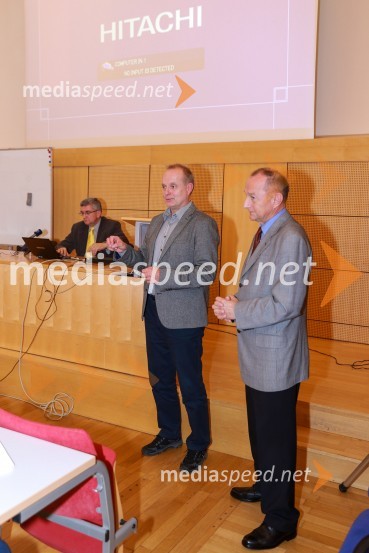 prof. dr. Marko Jesenšek, prorektor, Univerza v Mariboru; prof. dr. Franci Čuš, predsednik Upravnega odbora Društva univerzitetnih profesorjev MariborEtični kodeks ali Statut, okrogla miza UM