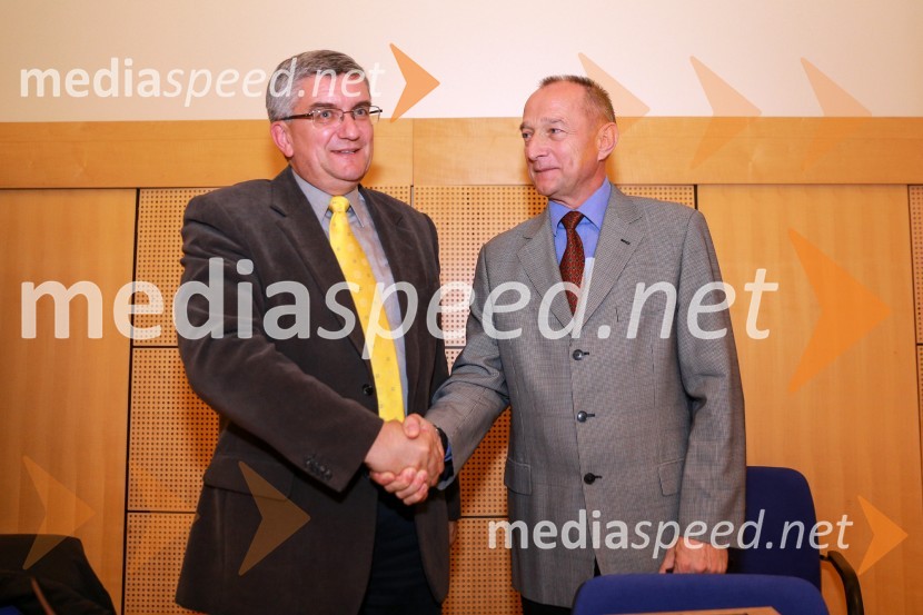 prof. dr. Borut Holcman, predstojnik Inštituta za filozofijo, zgodovino in ikonografijo prava na Pravni fakulteti UM; prof. dr. Franci Čuš, predsednik Upravnega odbora Društva univerzitetnih profesorjev MariborEtični kodeks ali Statut, okrogla miza UM