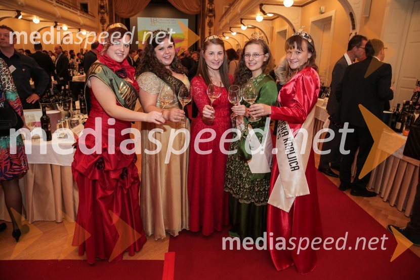 Vinske kraljice na 18. Slovenskem festivalu vin 201518. Slovenski festival vin 2015