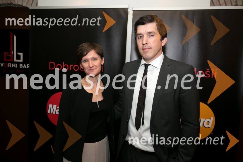  Aleksandra Babić, regionalna direktorica marketinga za Slovenijo, Hrvaško, Madžarsko, Romunijo in Izrael, Mastercard;  Boštjan Fabjančič, predstavnik družbe Mastercard za Slovenijo MasterCard, novinarsko srečanje