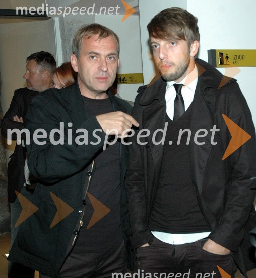 Blaž Peršin, direktor Mestnega muzeja Ljubljana in Aljoša Bagola, kreativni direktor agencije PristopIzbor za Onino družbenokritično majico