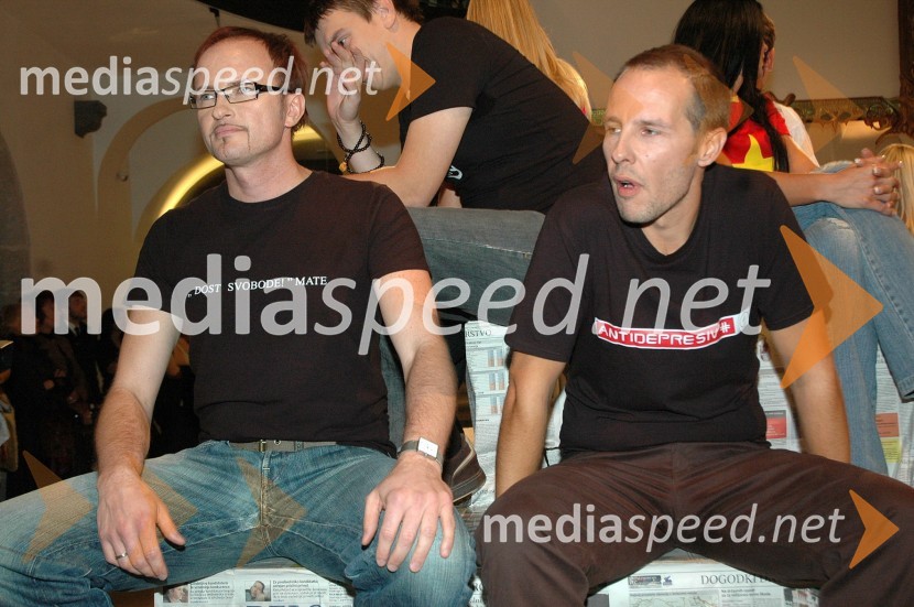 Rudolf Gas, glasbenik in Andrej Karoli, radijecIzbor za Onino družbenokritično majico