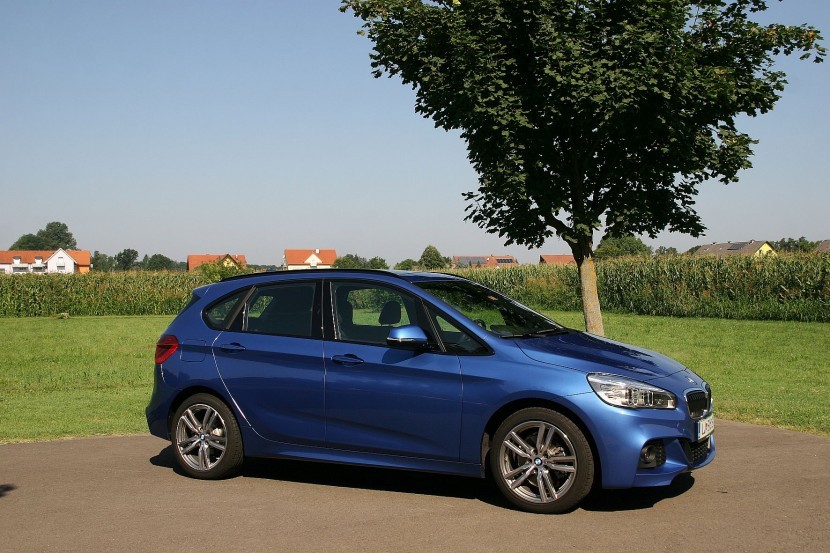 Mediaspeed - BMW 220d xDrive Active Tourer in BMW 218d Grand Tourer ...