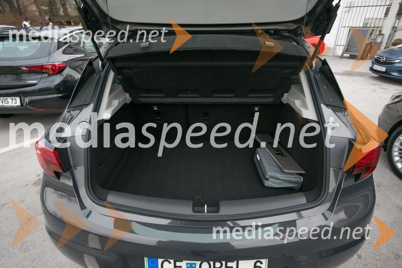 Nova Opel Astra, slovenska predstavitev