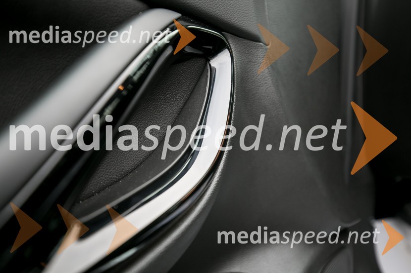 Nova Opel Astra, slovenska predstavitev