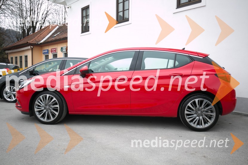 Nova Opel Astra, slovenska predstavitev