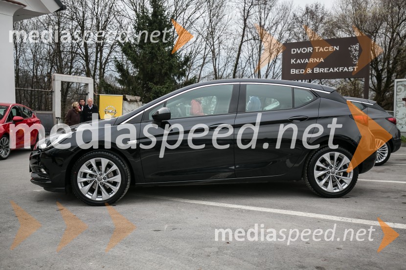 Nova Opel Astra, slovenska predstavitev