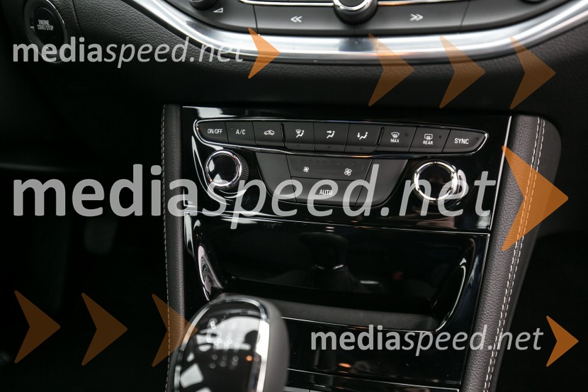 Nova Opel Astra, slovenska predstavitev