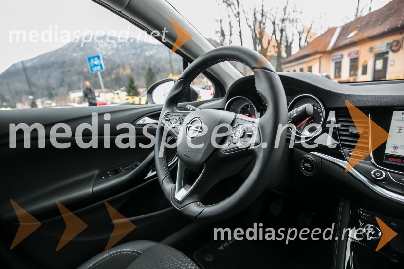 Nova Opel Astra, slovenska predstavitev