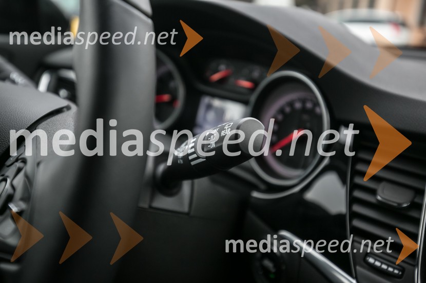 Nova Opel Astra, slovenska predstavitev