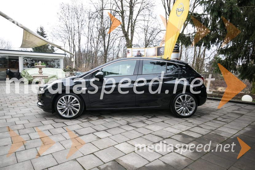 Nova Opel Astra, slovenska predstavitev