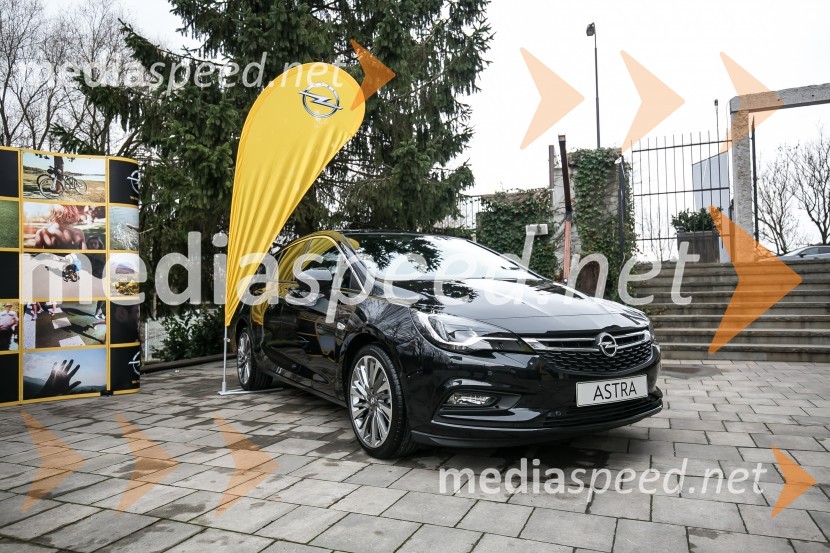 Nova Opel Astra, slovenska predstavitev