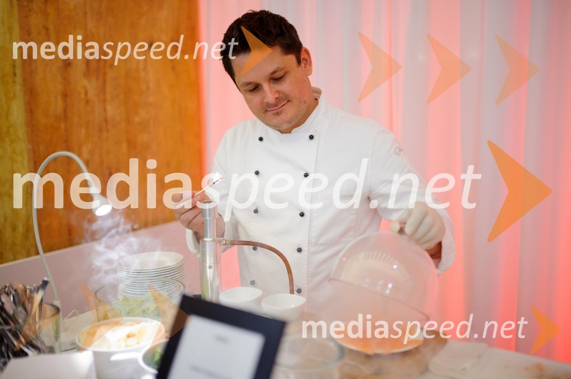  Luka Jezeršek, sodnik kuharskega šova Masterchef, Hiša kulinarike JezeršekOtvoritev trgovine Hugo Boss  Emporium