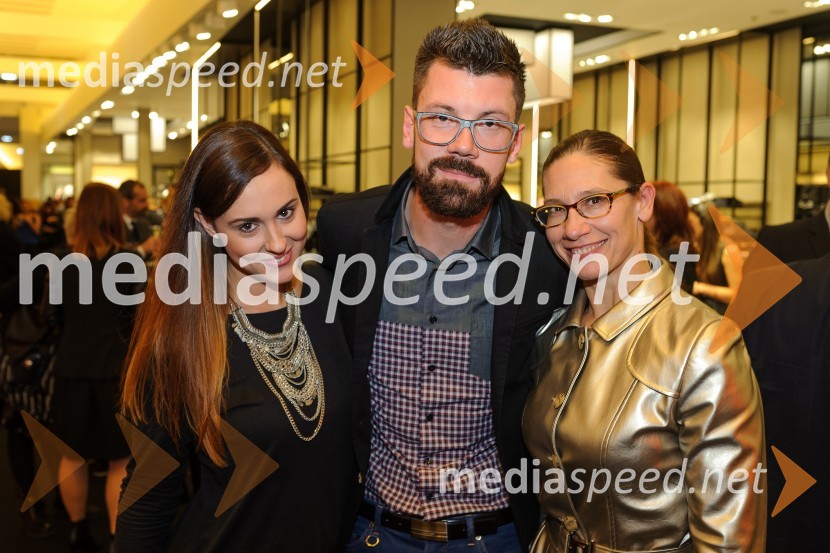  ... ;  Domen  Mavrič, Agencija AVI;  Katja Mlakar, agencija AVIOtvoritev trgovine Hugo Boss  Emporium