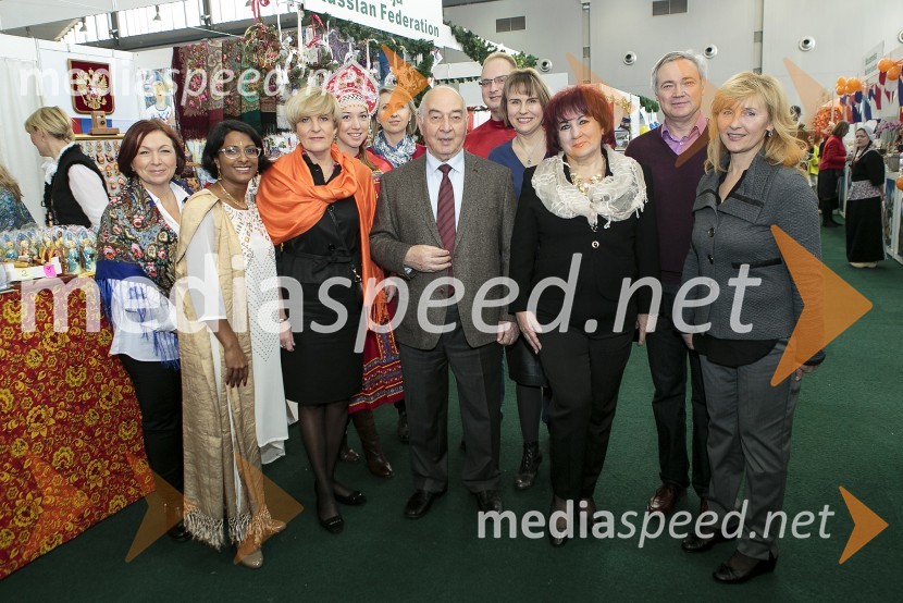  ... ;  Vesna Nisha Dolinar, predsednica SILA 2012-2013;  Mojca Lah, predsednica SILA;  ... ;  ... ;  Doku Gapurovič Zavgajev, veleposlanik Ruske federacije v Sloveniji;  ... ;  ... ;  Vlasta Nussdorfer, varuhinja človekovih pravic;  ... ;  ... 22. SILA bazar 2015