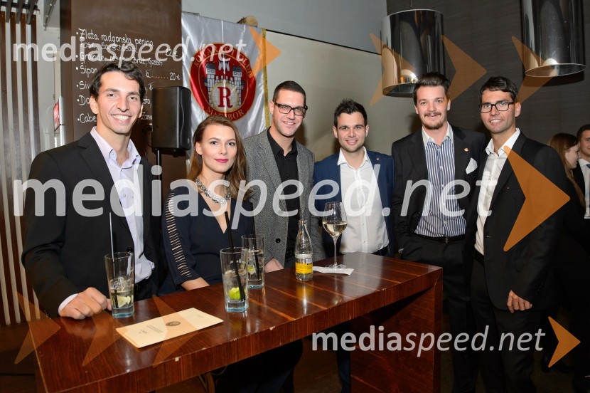  ... ;  ... ;  ... ;  ... ;  Mitja Šeško, častni član, Rotaract klub Maribor;  ... 8. dobrodelna večerja Rotaract Maribor