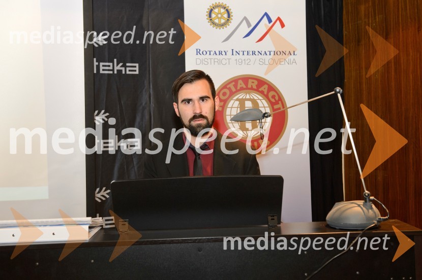 8. dobrodelna večerja Rotaract Maribor